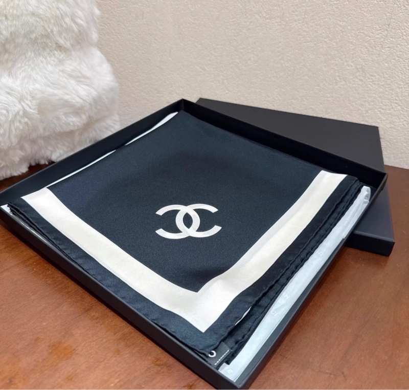 Chanel香奈儿26S最新春夏黑色丝巾大爆款-1