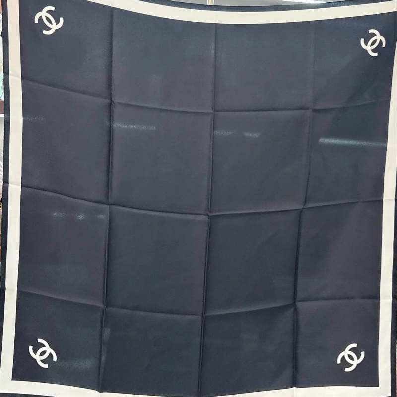 Chanel香奈儿26S最新春夏黑色丝巾大爆款-3