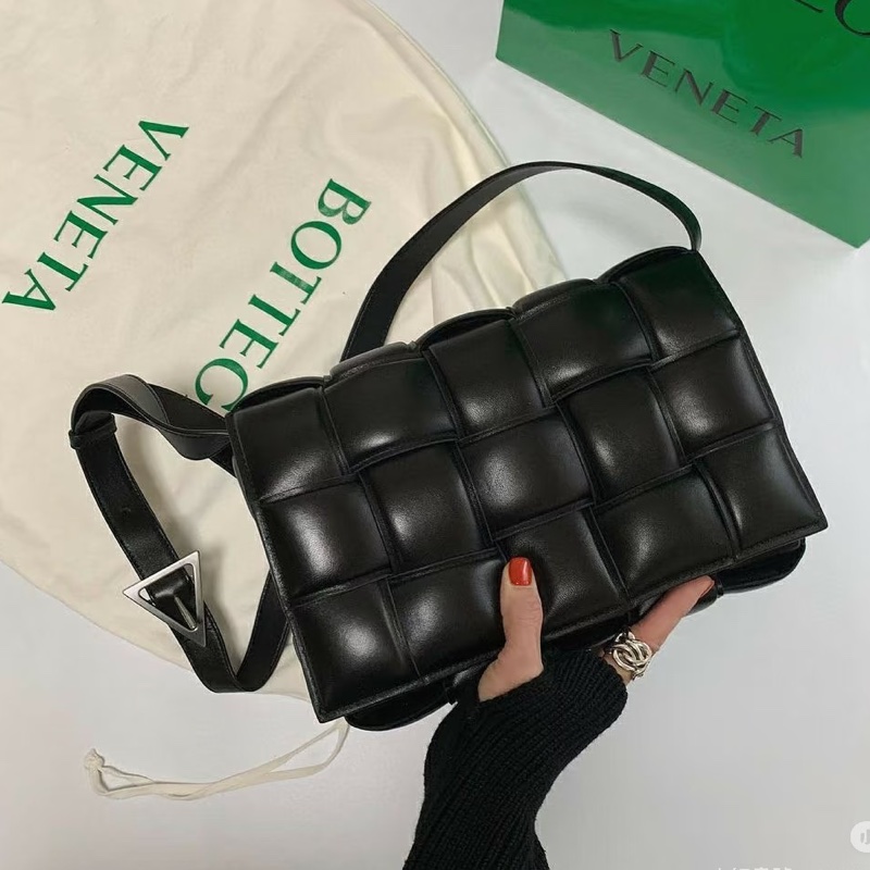 BV#🔴BV葆蝶家黑銀枕頭包 專櫃1️⃣4️⃣萬 🔴-9