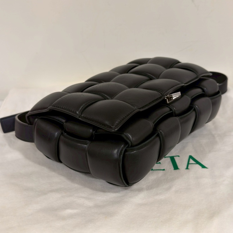 BV#🔴BV葆蝶家黑銀枕頭包 專櫃1️⃣4️⃣萬 🔴-16