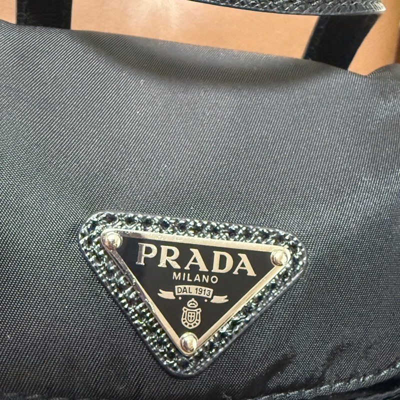 PRADA 普拉達 Re-Nylon再生尼龍迷你鍊帶後背斜背包(黑色)-14