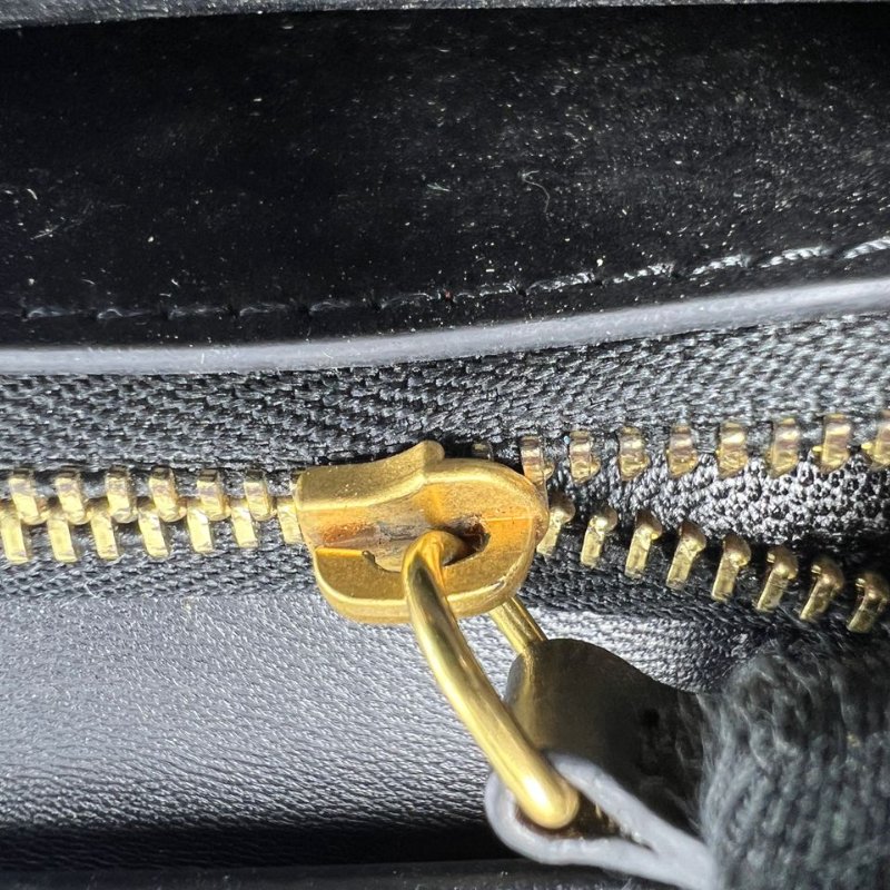 Celine Classic Box 豆腐包-14