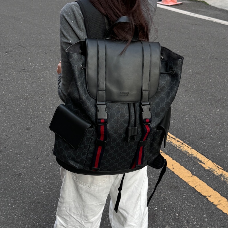 【黑老花帥炸😎】 GUCCI supreme 古馳 黑老花後背包 (專櫃11.6萬)-6