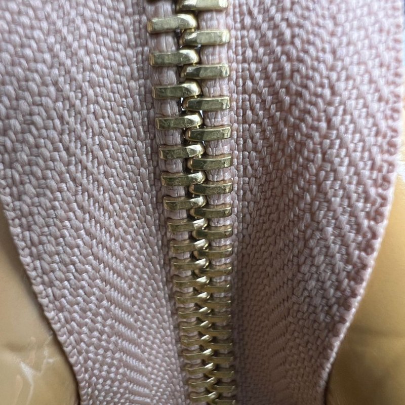 Louis Vuitton Vernis 漆皮手提包-18