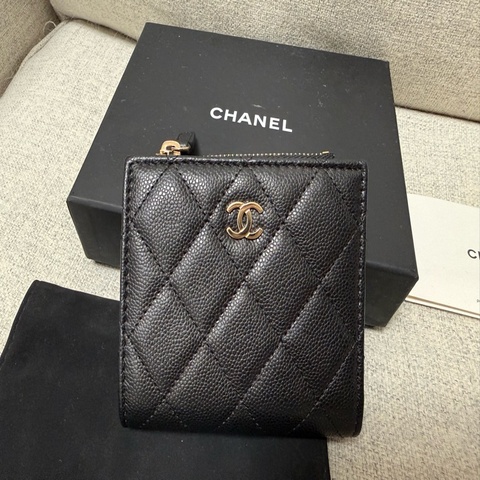 chanel 短夾 短錢包 黑色荔枝皮金球