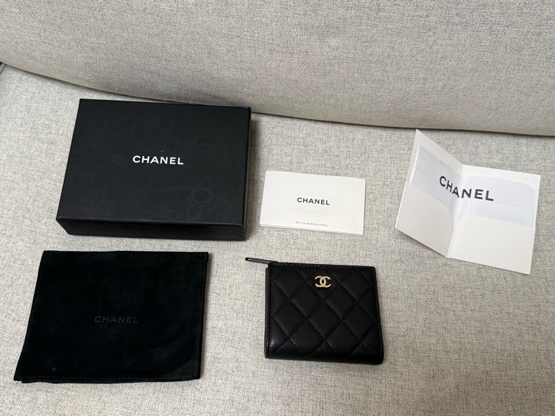 chanel 短夾 短錢包 黑色荔枝皮金球-1