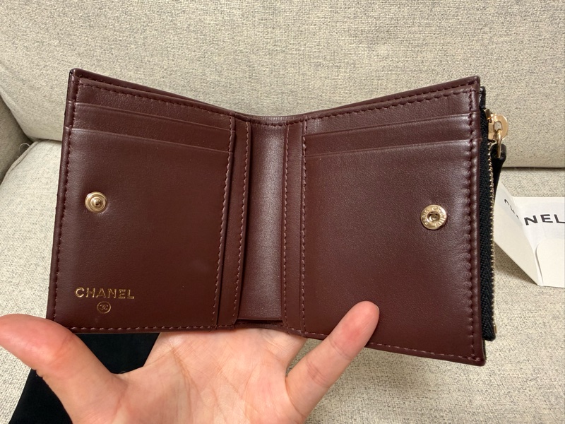 chanel 短夾 短錢包 黑色荔枝皮金球-6