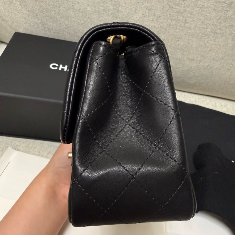 chanel mini classic flap square 方胖子 迷你翻蓋包 復古金扣-2