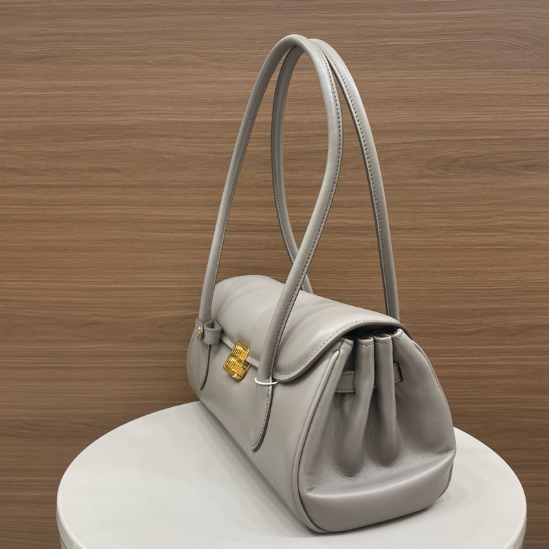 繆繆｜長手柄法棍牛皮 大象灰金扣-3