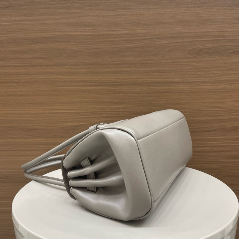 繆繆｜長手柄法棍牛皮 大象灰金扣-4