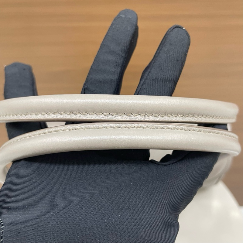 繆繆｜長手柄法棍牛皮 大象灰金扣-8