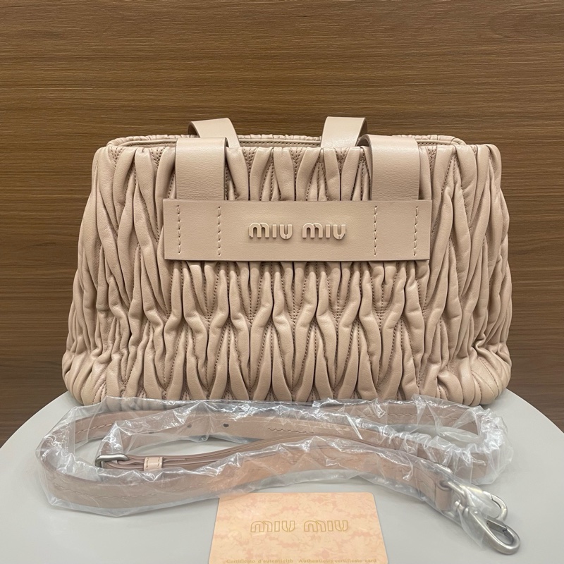 繆繆｜褶皺托特包 羊皮 藕粉色-0