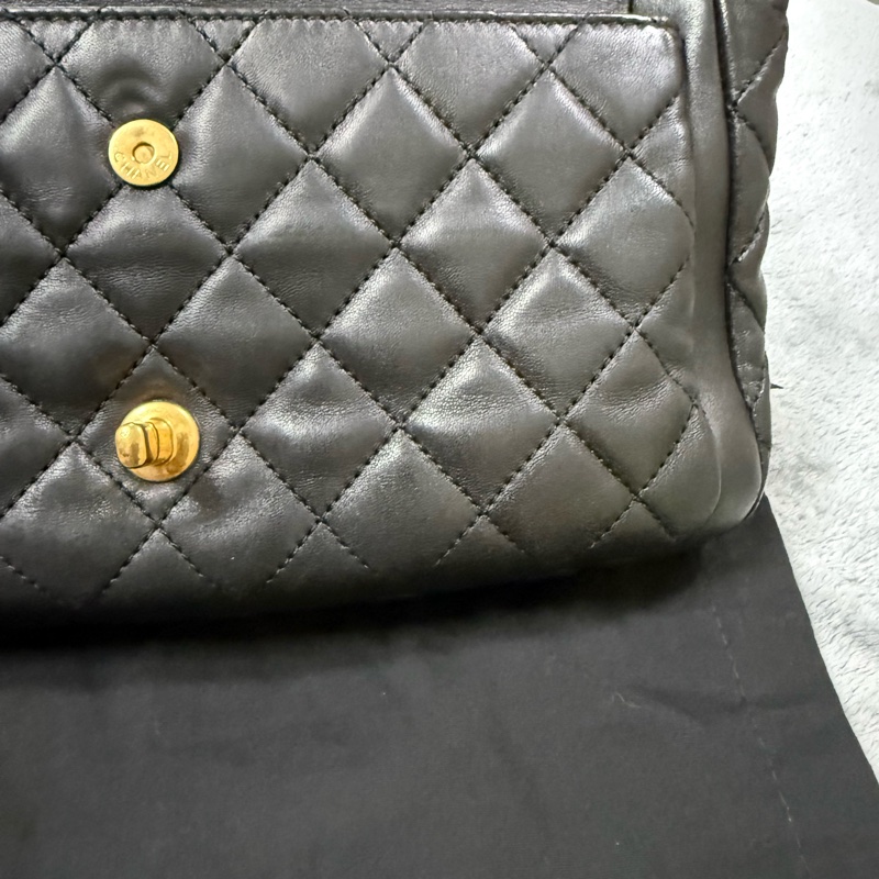 CHANEL CLASSIC FLAP  LAMBSKIN-17