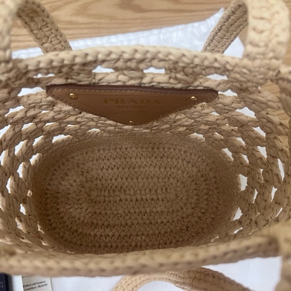 ⭐️全新⭐️PRADA 夏天拉菲草編織包 Logo raffia-effect crochet tote bag 編織包-1