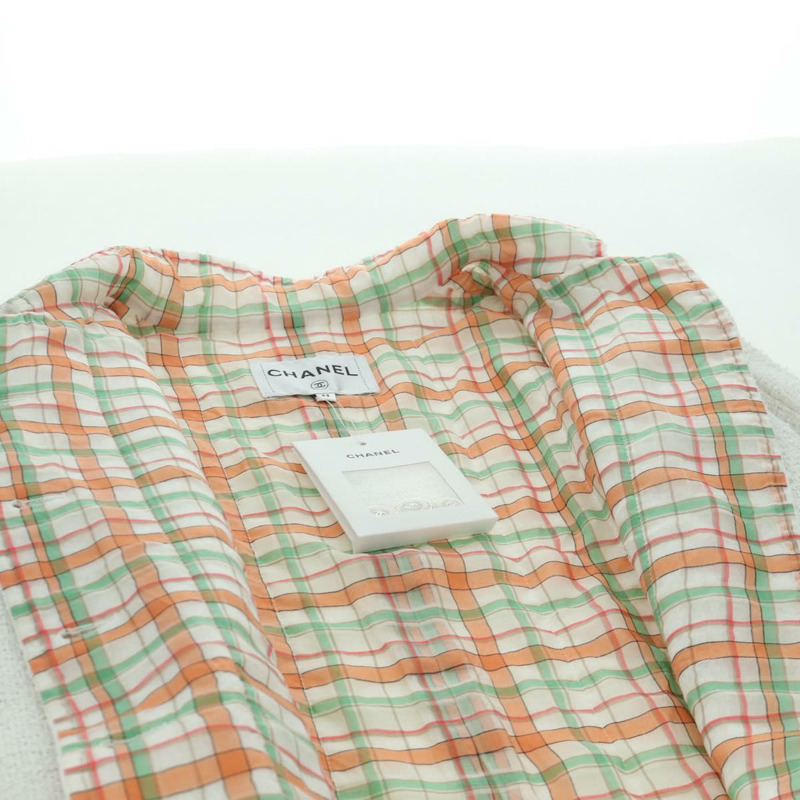 【日本直送】香奈兒白色斜紋軟呢外套，CC標誌，貨號158561SM-9