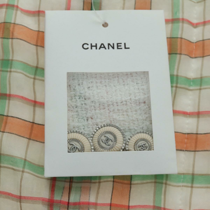 【日本直送】香奈兒白色斜紋軟呢外套，CC標誌，貨號158561SM-10