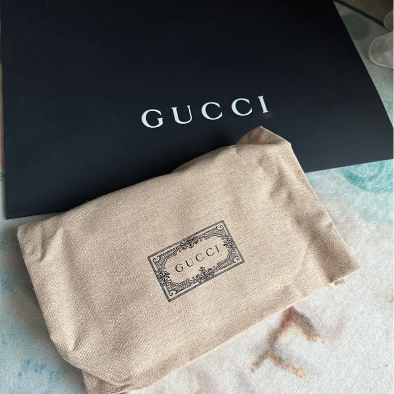 gucci crossbody bag 包  馬蹄扣 白色  米色老花-7