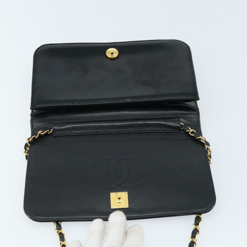 【日本直送】香奈兒鏈條肩背包 漆皮 黑色 金色 CC 標誌 Auth bs32777-9