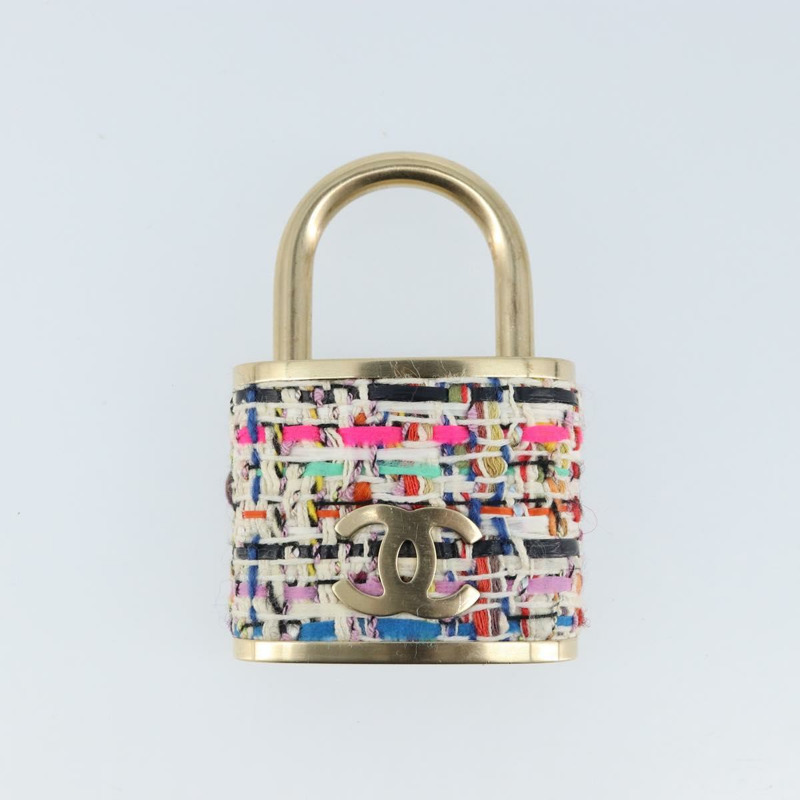 【日本直送】香奈兒 COCO 標誌胸針 斜紋軟呢 多色 CC Auth ARZ267M-1