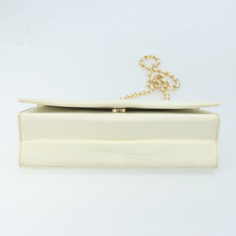 【日本直送】香奈兒 (CHANEL) 絎縫鏈條單肩包，羊皮材質，白色金色，CC標誌，正品 LNZ336A-4