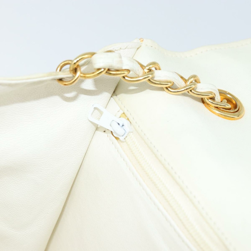 【日本直送】香奈兒 (CHANEL) 絎縫鏈條單肩包，羊皮材質，白色金色，CC標誌，正品 LNZ336A-20