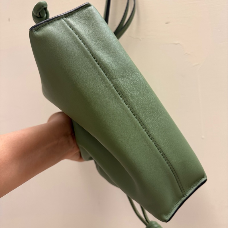 Loewe Flamenco 雲朵手拿包Mini size-10