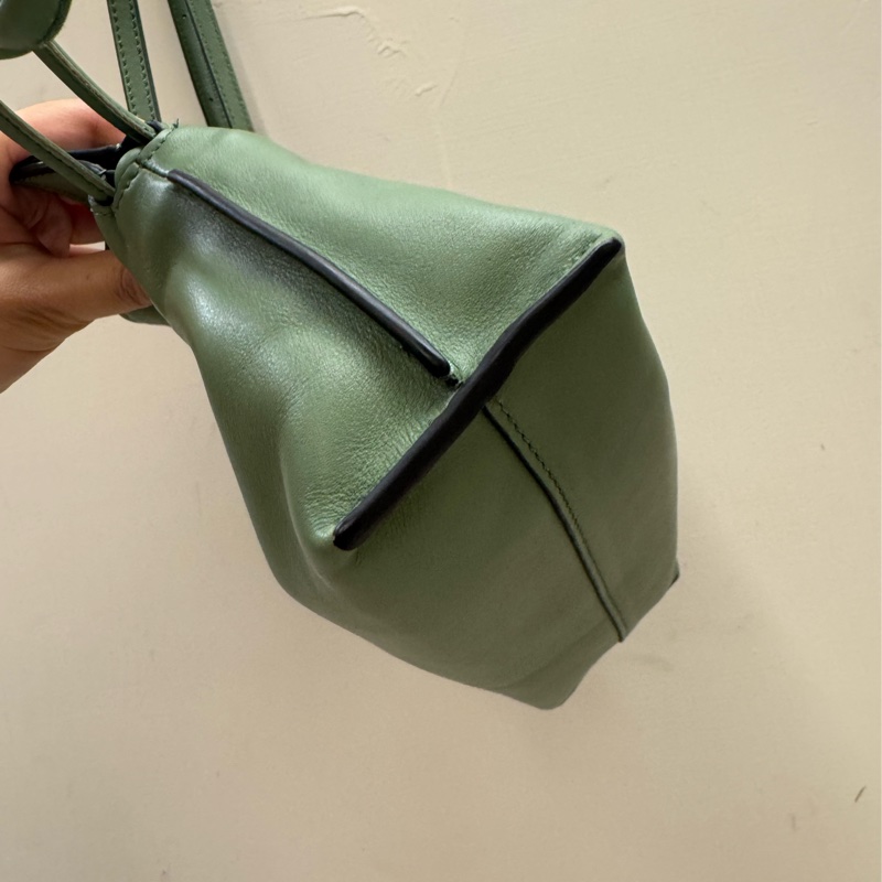 Loewe Flamenco 雲朵手拿包Mini size-12