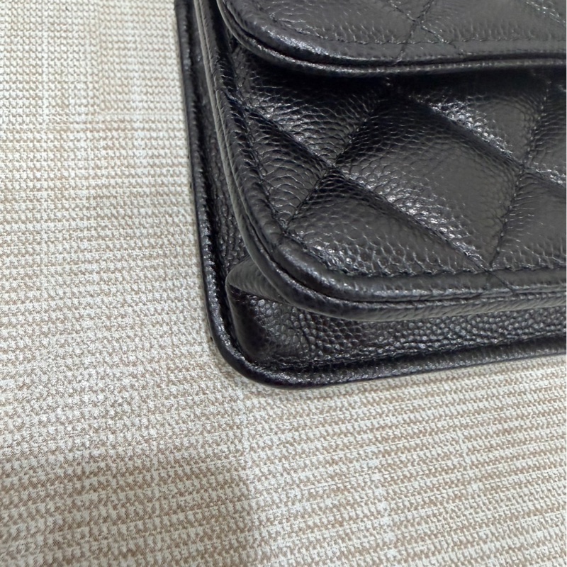 香奈兒 CHANEL 24K AP3744 荔枝牛皮 Cf WOC 手機包 斜背包 黑金-11