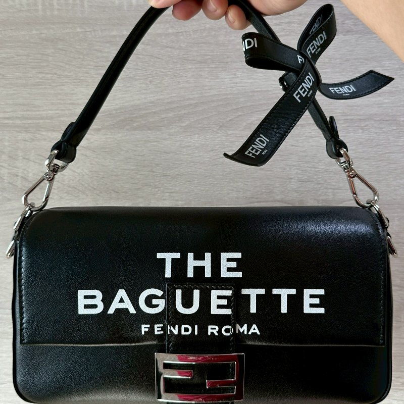 【保值近全新】Fendi Baguette 25 週年限量版 經典黑銀 專櫃全套配件-5