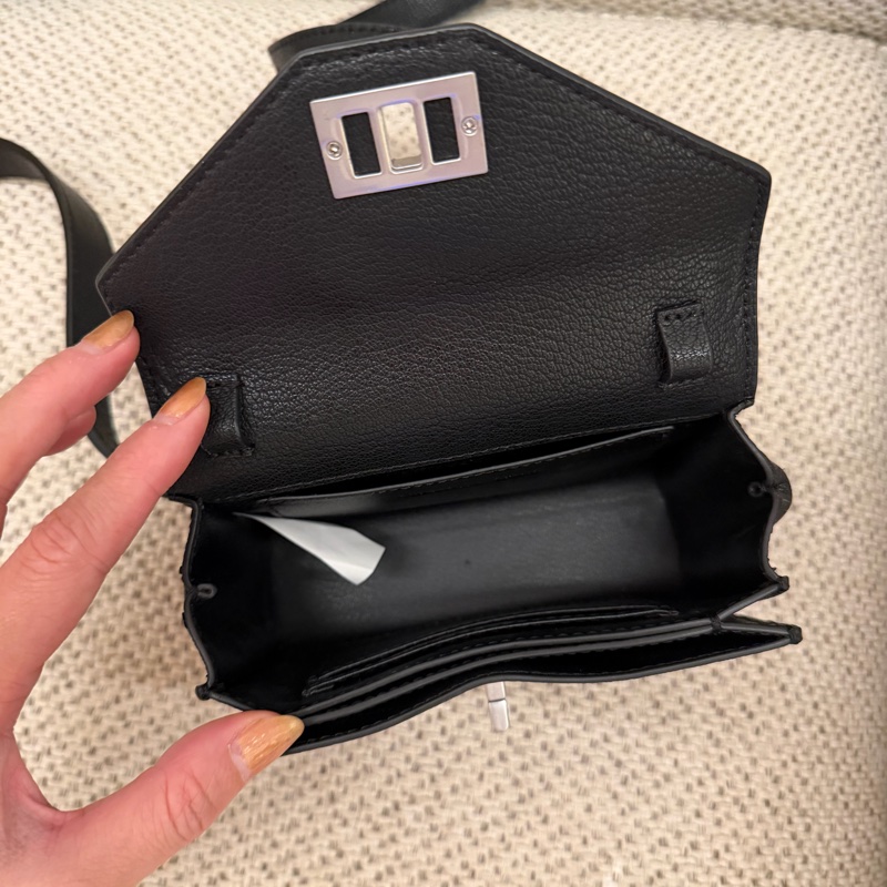 「JL精品代購」charles keith 黑腰包-5