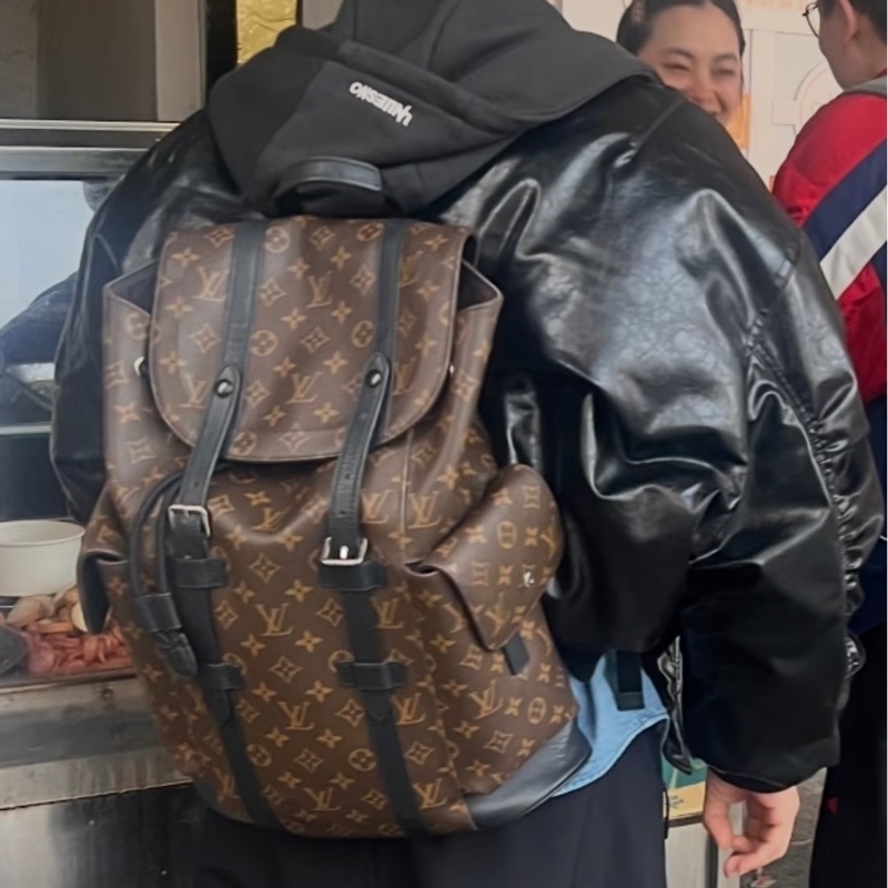 Lv經典老花後背包M43735(台灣專櫃購入）-7
