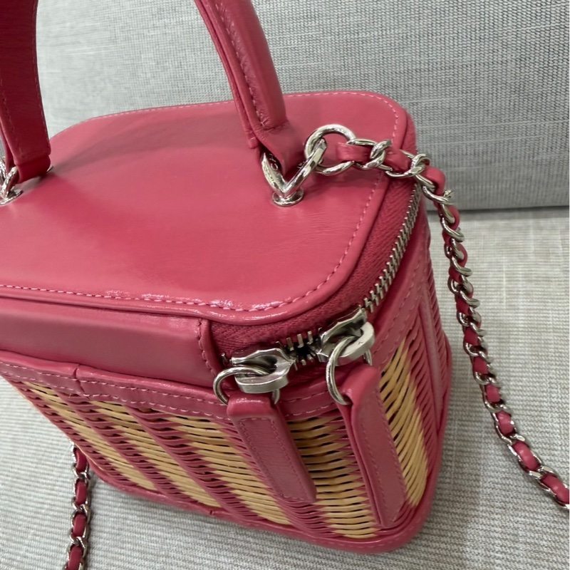 Chanel香奈兒 2020ss限量春夏系列竹編包竹籃子藤條包 粉色化妝包 手提單肩斜挎包-21