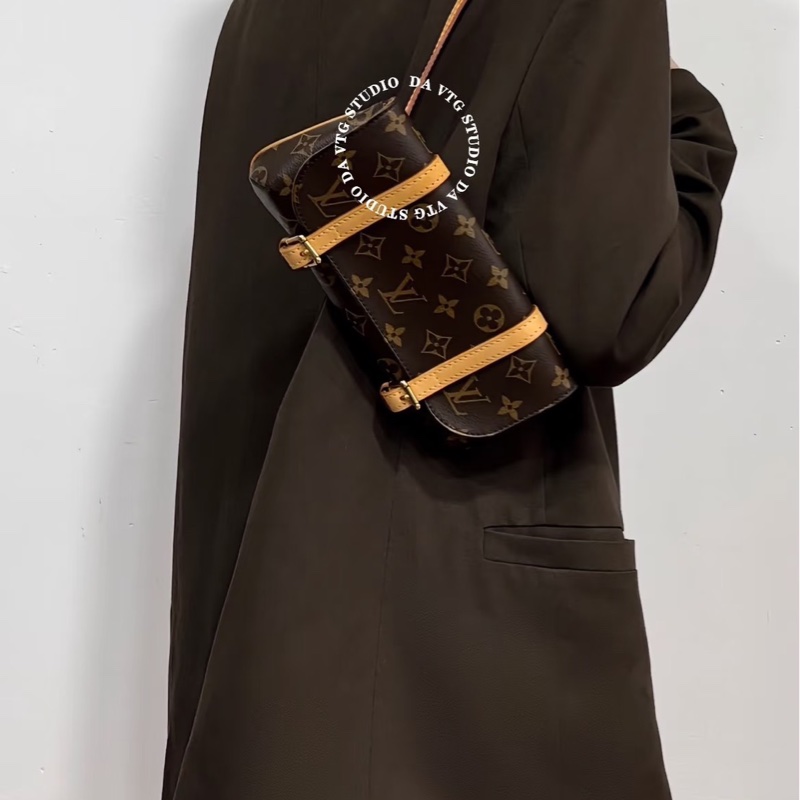 LV變形金剛老花腰包-5