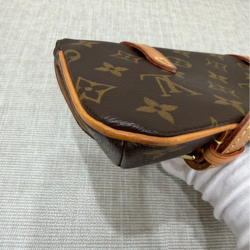 LV變形金剛老花腰包-16