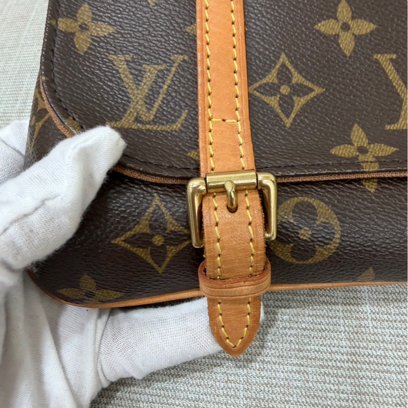 LV變形金剛老花腰包-22