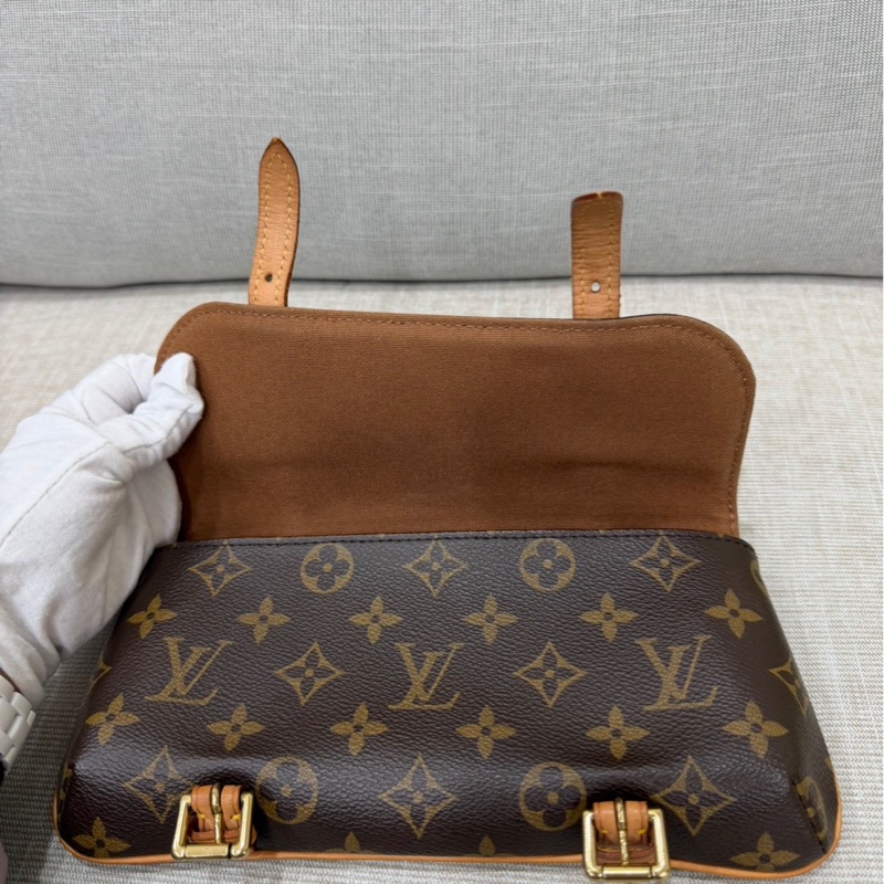 LV變形金剛老花腰包-25