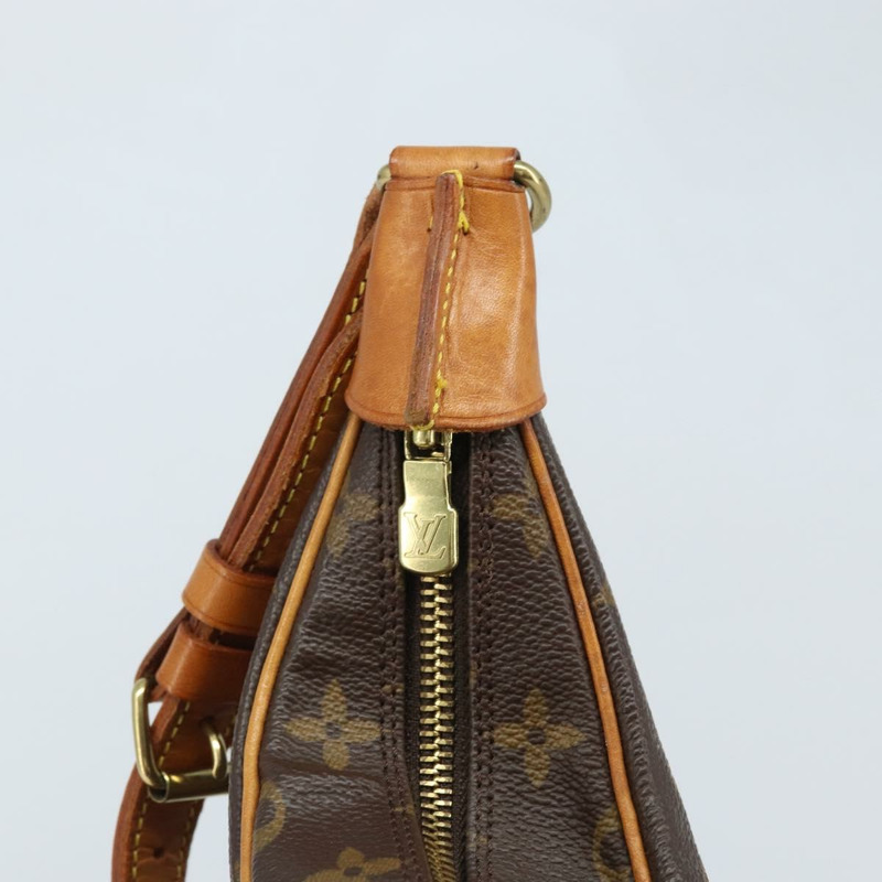 【日本直送】路易威登 Monogram Boulogne 35 肩背包 M51260 LV Auth 174483A-8
