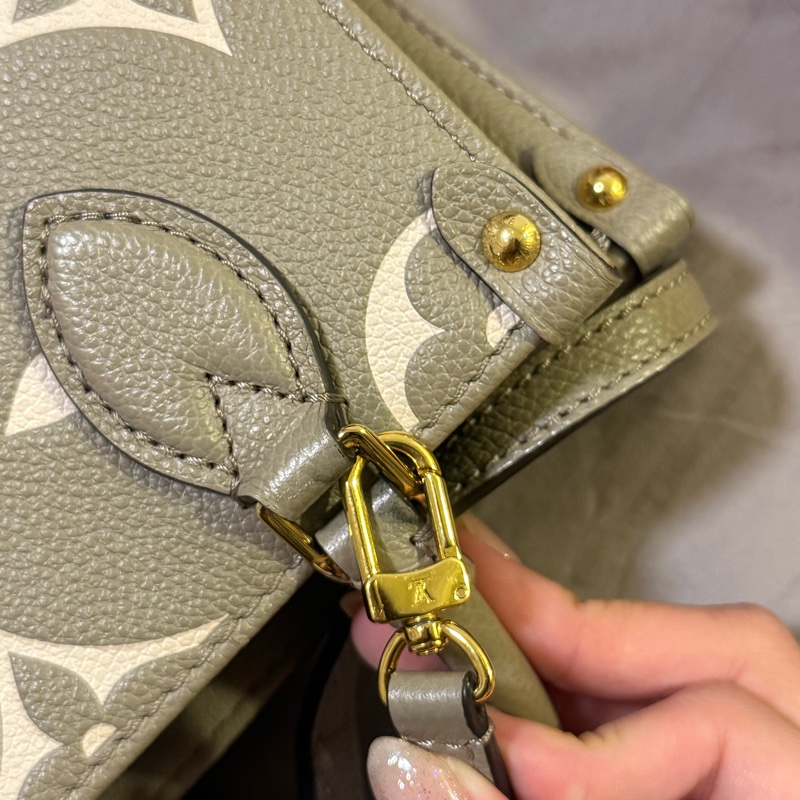 lv OnTheGo BB 斑鳩灰-14