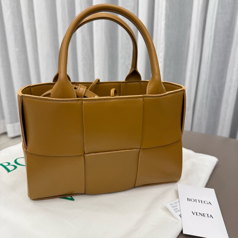BOTTEGA VENETA BV Mini Arco Tote Bag 迷你托特包-1