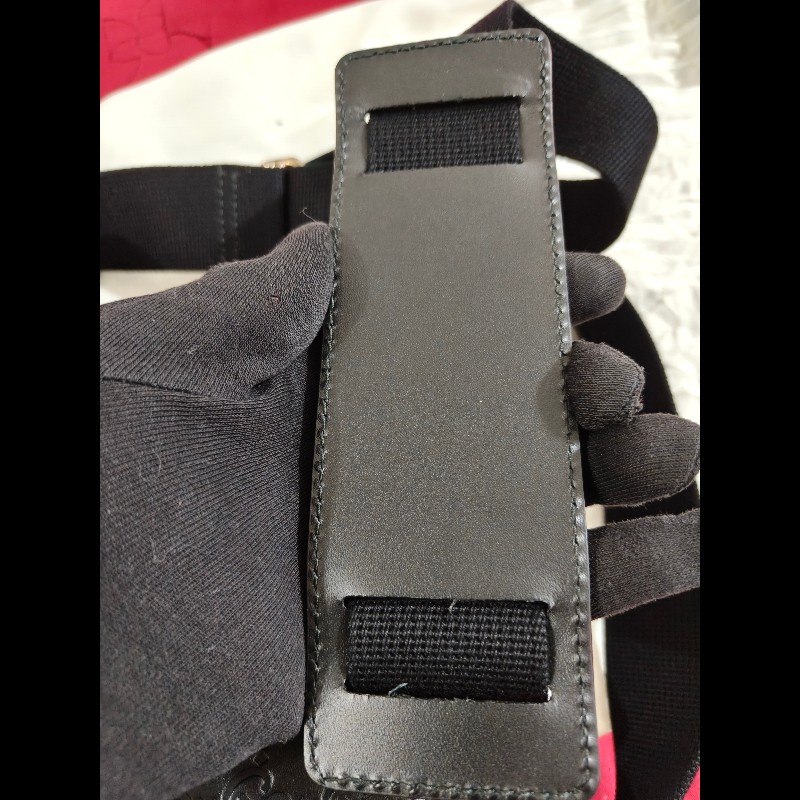 Gucci Signature 黑色扣鎖掀蓋斜側背包406368-CWCBX-1000-18