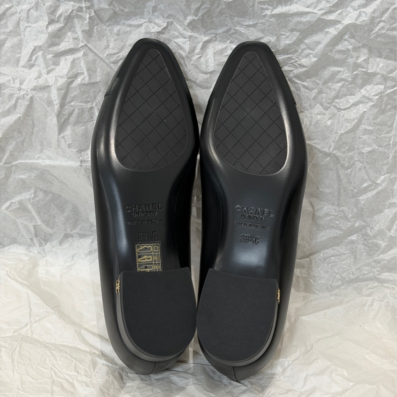 Chanel 小羊皮員工鞋 38.5碼鞋跟約2cm-5