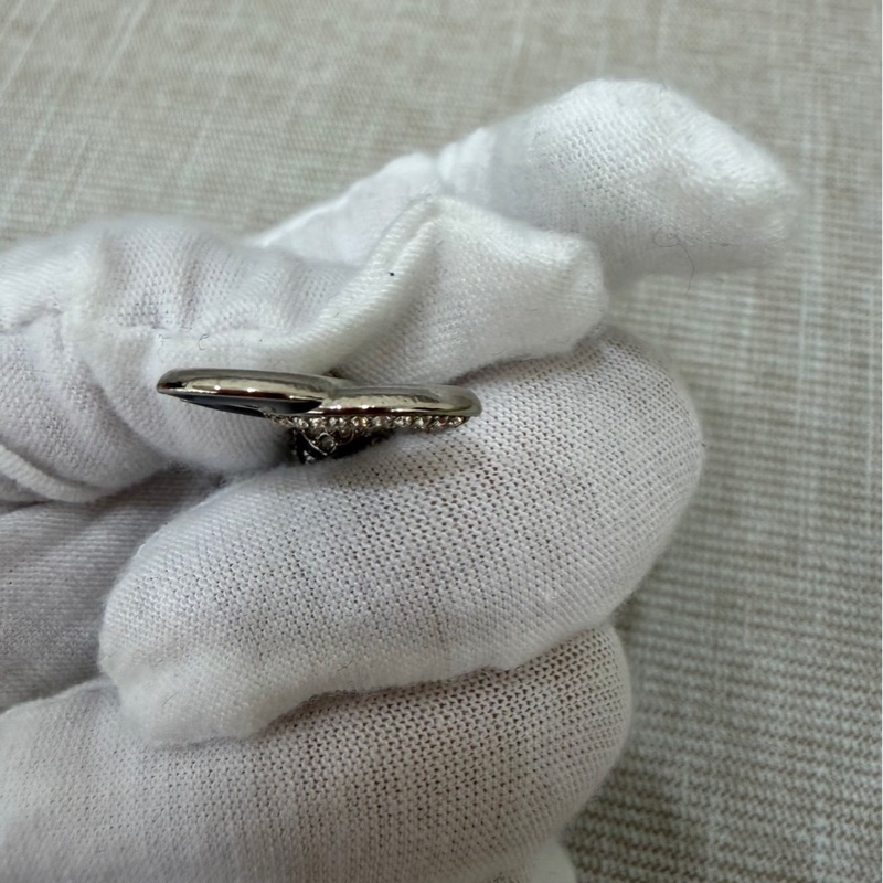 香奈兒 𝑪𝒉𝒂𝒏𝒆𝒍 23K黑色琺瑯滿鑽星星雙C耳釘-16