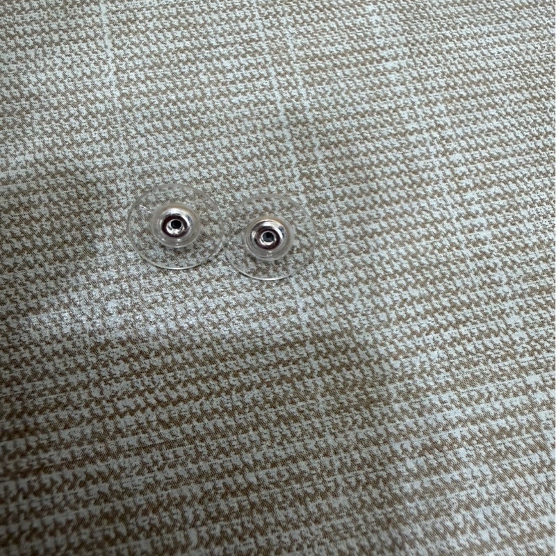 香奈兒 𝑪𝒉𝒂𝒏𝒆𝒍 23K黑色琺瑯滿鑽星星雙C耳釘-21