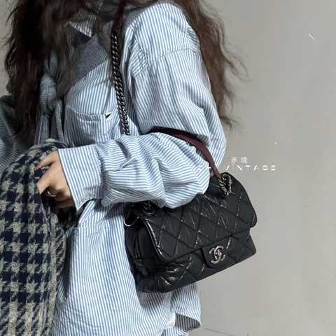 ✨Chanel 黑銀孟買油蠟皮CF 比例剛好 日常出門完美收納🖤