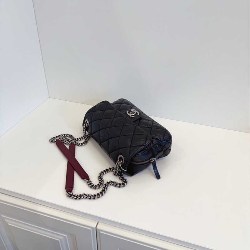 ✨Chanel 黑銀孟買油蠟皮CF 比例剛好 日常出門完美收納🖤-9