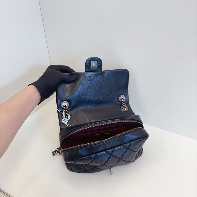 ✨Chanel 黑銀孟買油蠟皮CF 比例剛好 日常出門完美收納🖤-10