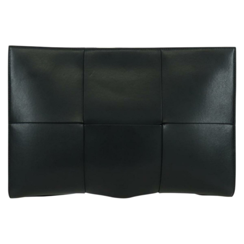 【日本直送】BOTTEGA VENETA MAXI INTRECCIATO 手拿包 皮革 黑色 銀色 正品 BSZ216M-2