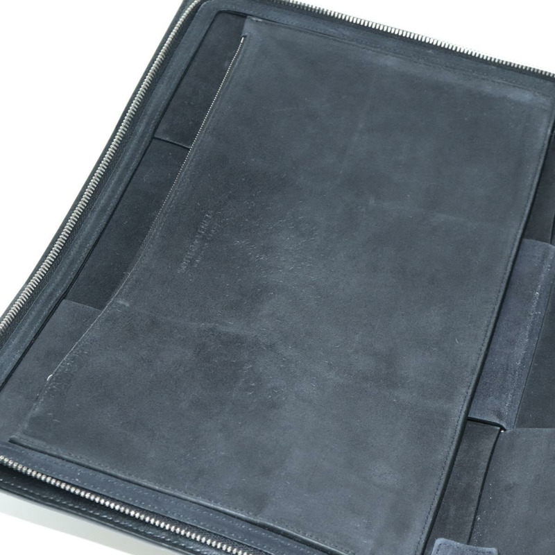 【日本直送】BOTTEGA VENETA MAXI INTRECCIATO 手拿包 皮革 黑色 銀色 正品 BSZ216M-14