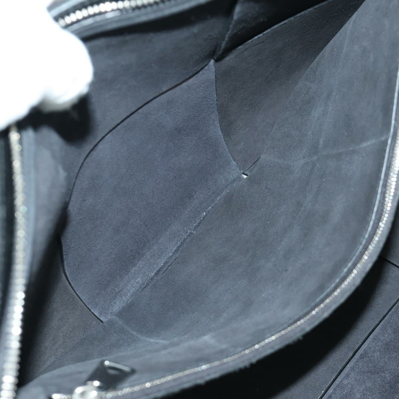 【日本直送】BOTTEGA VENETA MAXI INTRECCIATO 手拿包 皮革 黑色 銀色 正品 BSZ216M-16