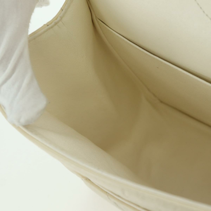 【日本直送】香奈兒 Matelasse 2.55 雙蓋鏈條包 白色皮革 CC Auth ARZ713V-23